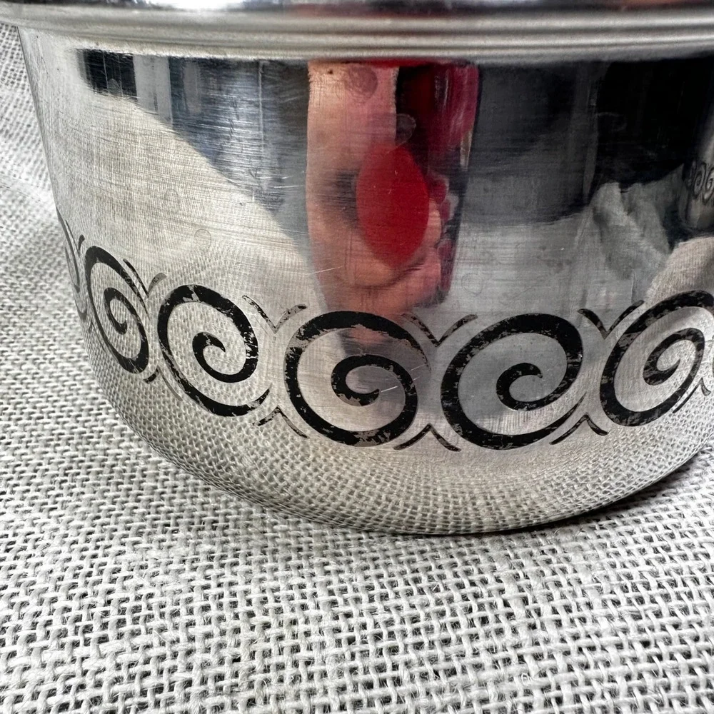 Vintage EKCO‎ 1.5 Qt Saucepan with Lid Black Scroll Stainless Steel MCM Retro